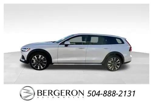 new 2024 Volvo V60 Cross Country car, priced at $50,900