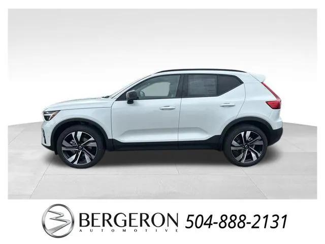 new 2025 Volvo XC40 car, priced at $50,595