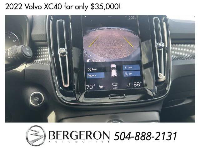 used 2022 Volvo XC40 car