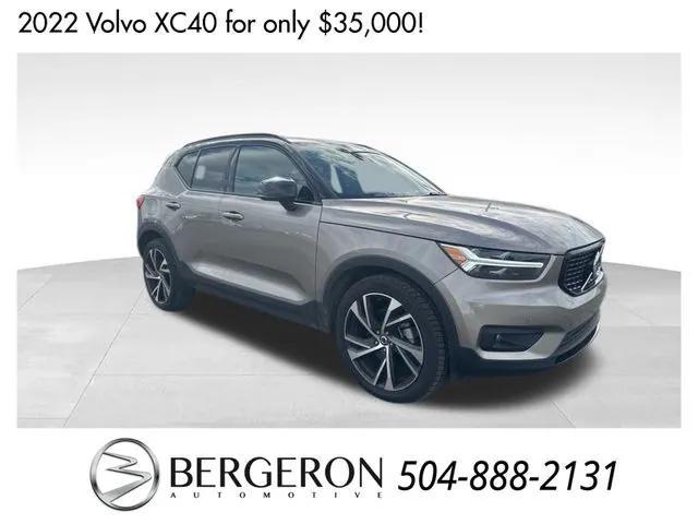 used 2022 Volvo XC40 car