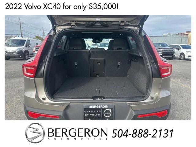 used 2022 Volvo XC40 car