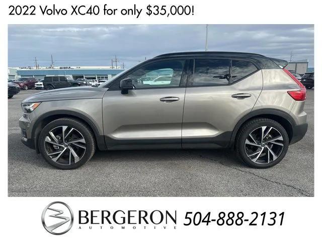 used 2022 Volvo XC40 car