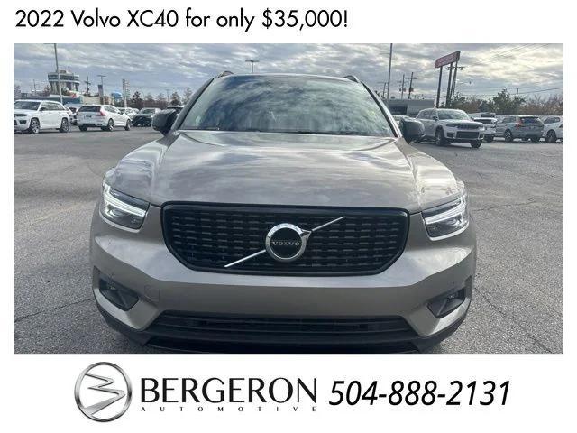 used 2022 Volvo XC40 car