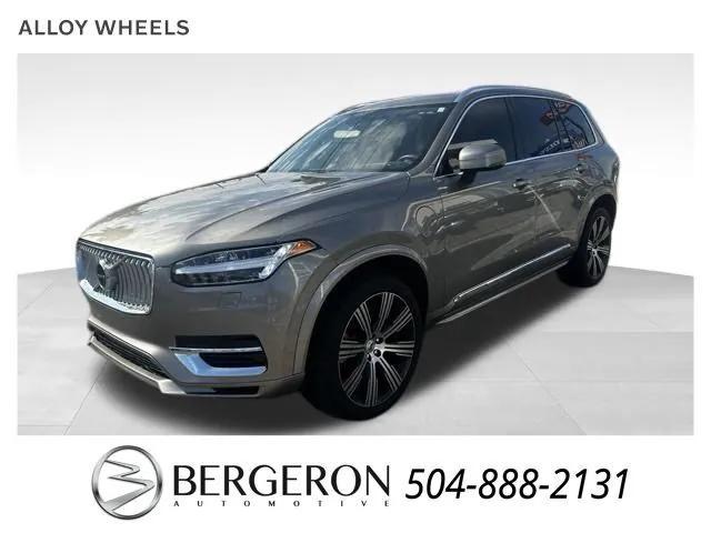 used 2022 Volvo XC90 Recharge Plug-In Hybrid car