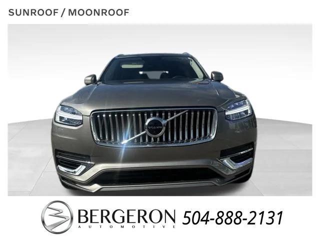 used 2022 Volvo XC90 Recharge Plug-In Hybrid car