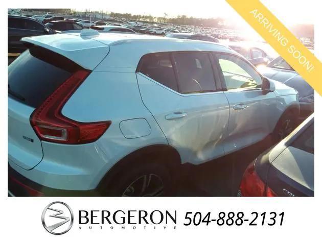 used 2024 Volvo XC40 car