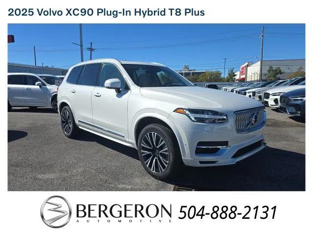 new 2025 Volvo XC90 Plug-In Hybrid car, priced at $75,095