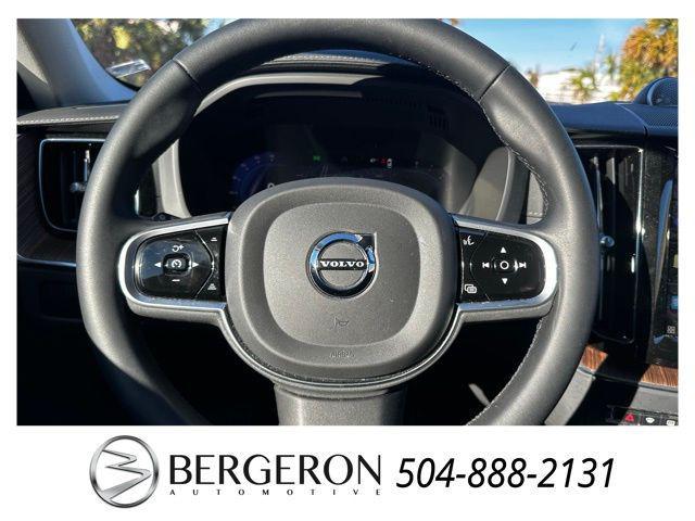 used 2023 Volvo XC60 car