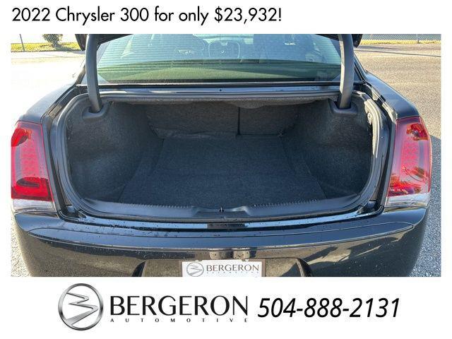 used 2022 Chrysler 300 car