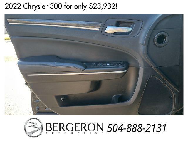 used 2022 Chrysler 300 car