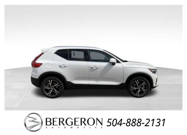 new 2024 Volvo XC40 car, priced at $38,750