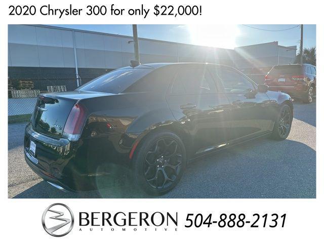 used 2020 Chrysler 300 car