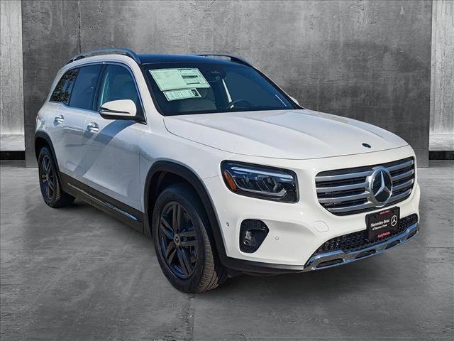 new 2025 Mercedes-Benz GLB 250 car, priced at $54,005