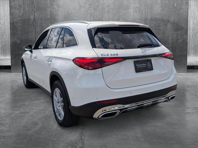 new 2025 Mercedes-Benz GLC 300 car, priced at $54,550