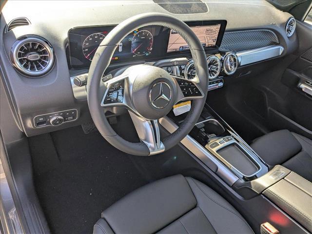 new 2025 Mercedes-Benz GLB 250 car, priced at $52,420