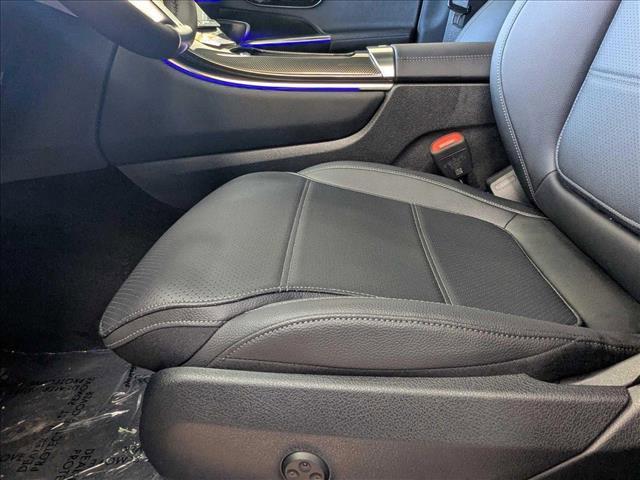 new 2025 Mercedes-Benz GLC 300 car, priced at $60,525