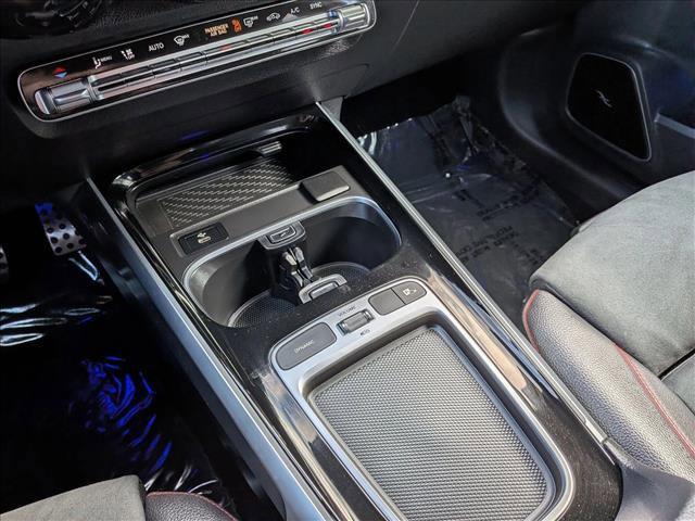 used 2025 Mercedes-Benz GLB 250 car, priced at $33,998