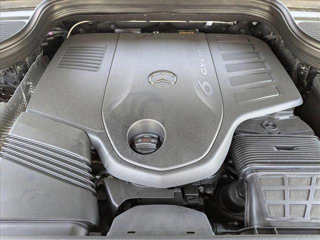 new 2025 Mercedes-Benz GLS 450 car, priced at $91,945