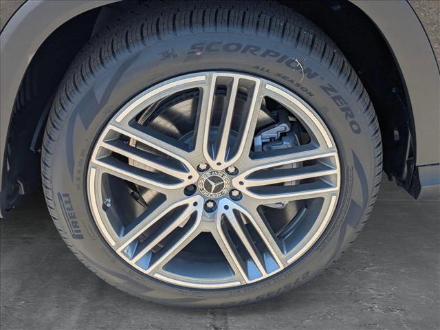new 2025 Mercedes-Benz GLS 450 car, priced at $91,945