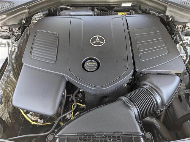 new 2025 Mercedes-Benz GLC 300 car, priced at $59,615
