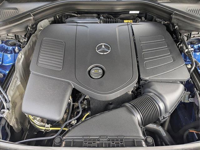 new 2025 Mercedes-Benz GLC 300 car, priced at $57,645
