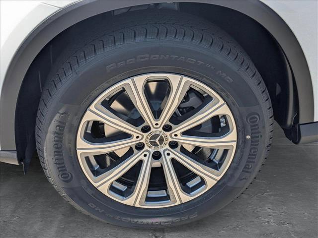 new 2025 Mercedes-Benz GLC 300 car, priced at $57,190
