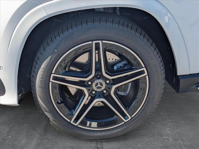 new 2025 Mercedes-Benz GLS 450 car, priced at $97,430