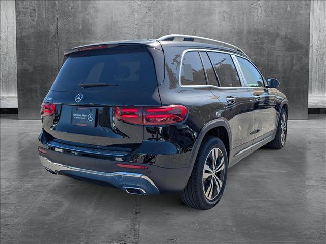 new 2025 Mercedes-Benz GLB 250 car, priced at $47,145