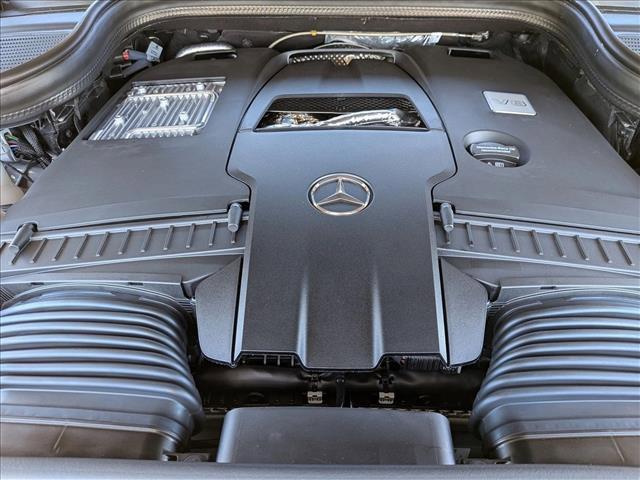 new 2026 Mercedes-Benz GLS 580 car, priced at $125,605