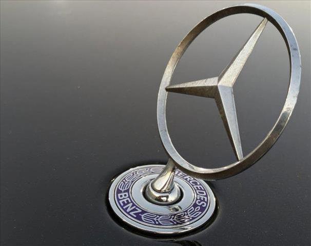 used 2006 Mercedes-Benz S-Class car, priced at $9,995