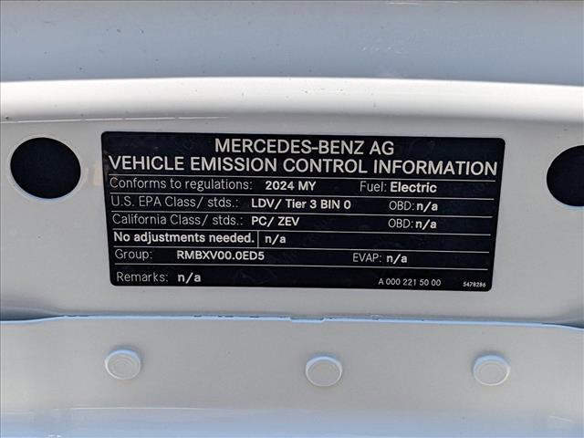 new 2024 Mercedes-Benz EQB 300 car, priced at $62,290