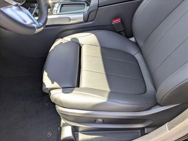 new 2025 Mercedes-Benz GLB 250 car, priced at $48,645