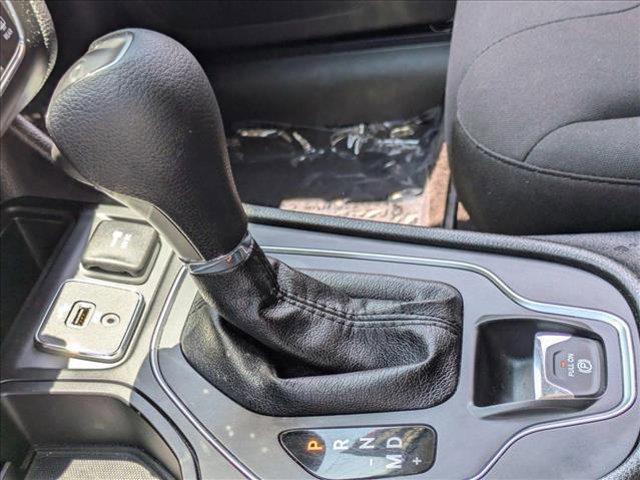 used 2019 Jeep Cherokee car, priced at $13,798