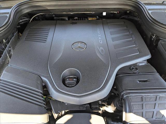 new 2025 Mercedes-Benz GLS 450 car, priced at $91,945