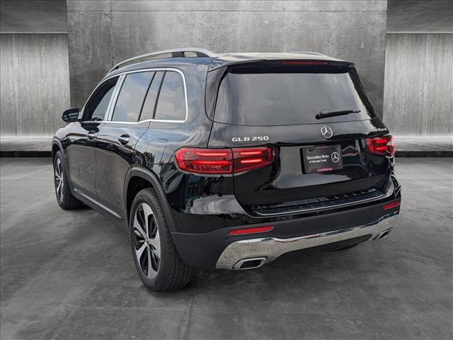 new 2024 Mercedes-Benz GLB 250 car, priced at $51,905