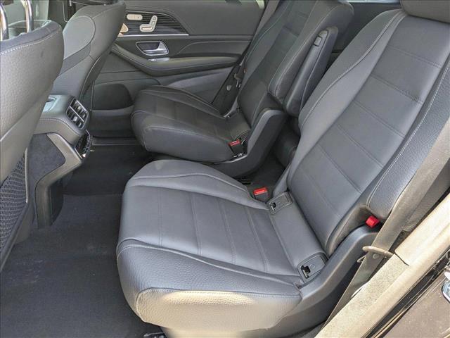 new 2025 Mercedes-Benz GLS 580 car, priced at $125,000