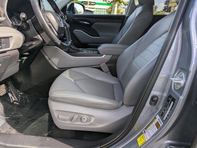 used 2020 Toyota Highlander car, priced at $28,599