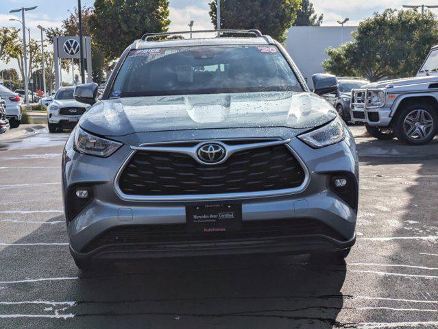 used 2020 Toyota Highlander car, priced at $28,599