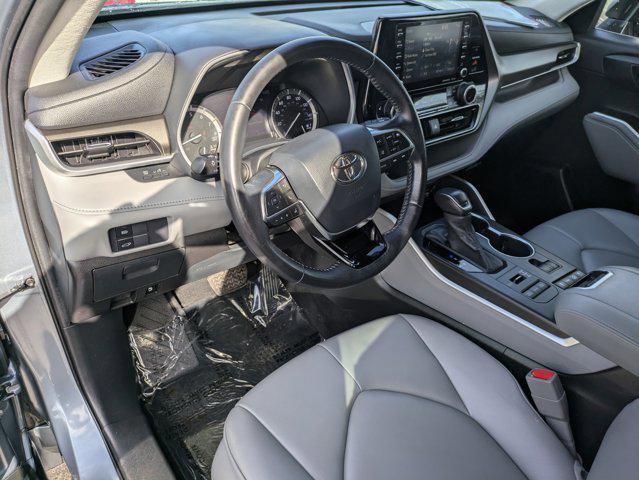 used 2020 Toyota Highlander car, priced at $28,599