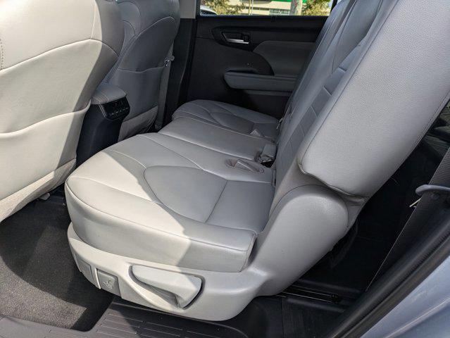 used 2020 Toyota Highlander car, priced at $28,599