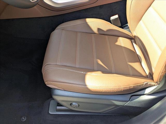 new 2025 Mercedes-Benz GLE 450 car, priced at $88,490