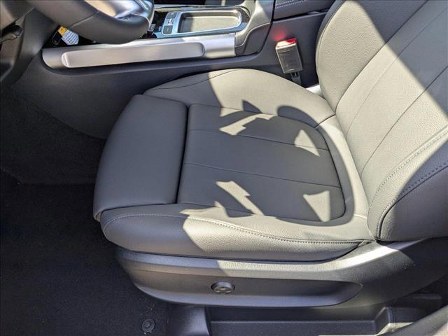 new 2025 Mercedes-Benz GLB 250 car, priced at $44,550