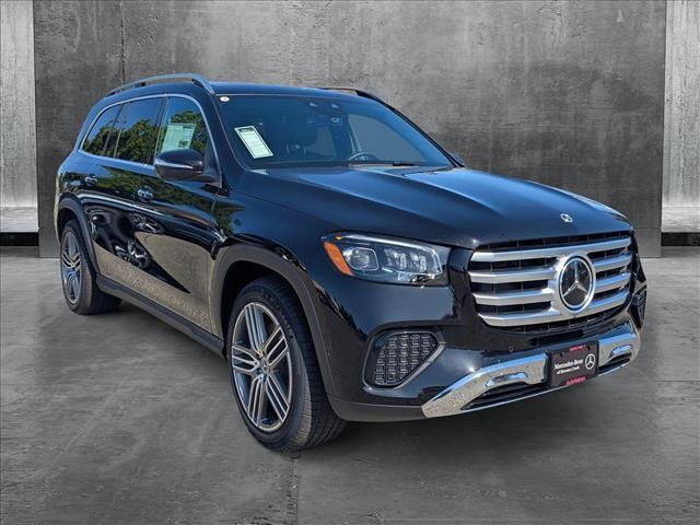 new 2025 Mercedes-Benz GLS 450 car, priced at $91,945