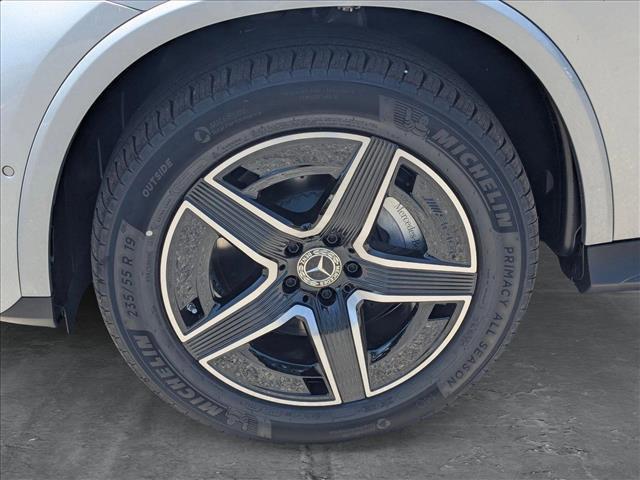 new 2025 Mercedes-Benz GLC 300 car, priced at $56,785