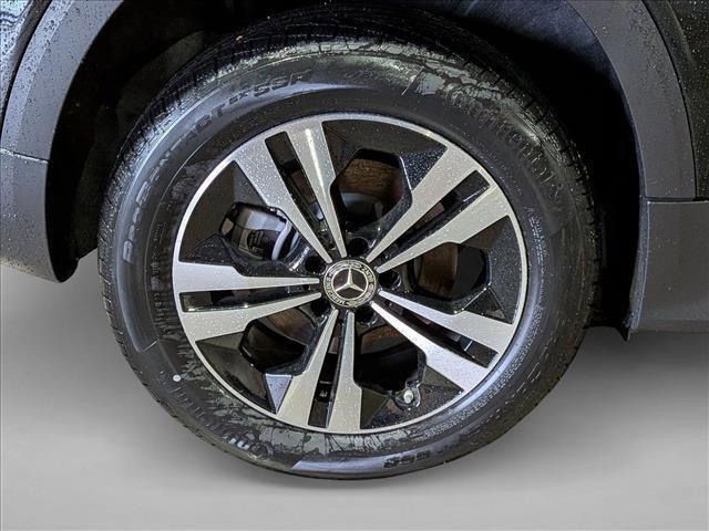 new 2025 Mercedes-Benz GLB 250 car, priced at $47,420