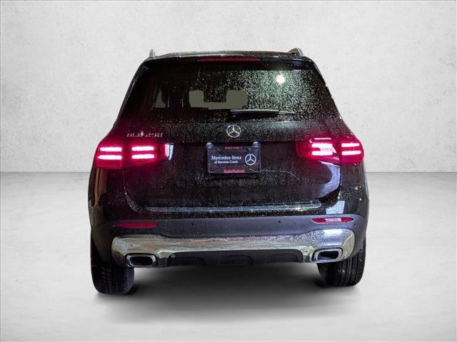 new 2025 Mercedes-Benz GLB 250 car, priced at $47,420