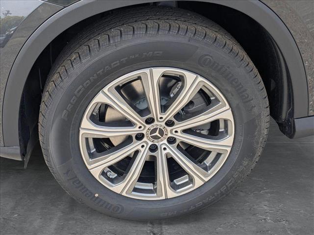 new 2025 Mercedes-Benz GLC 300 car, priced at $55,195