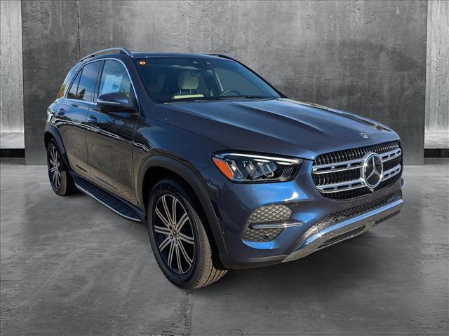 new 2025 Mercedes-Benz GLE 450 car, priced at $79,390