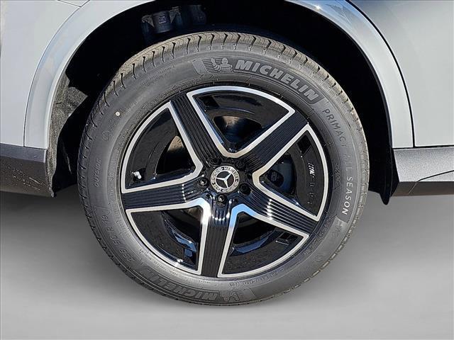 new 2026 Mercedes-Benz GLC 300 car, priced at $61,060