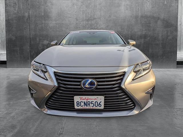 used 2018 Lexus ES 300h car, priced at $23,491